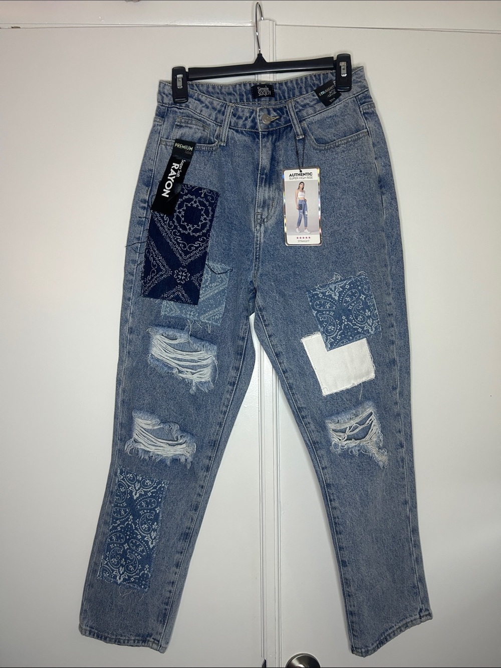 Simple Society Distressed Patchwork Jeans - NWT - Picture 3 of 9